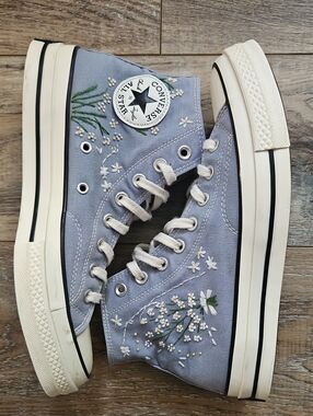 Converse Womens Chuck Taylor All Star Embroidered High Tops